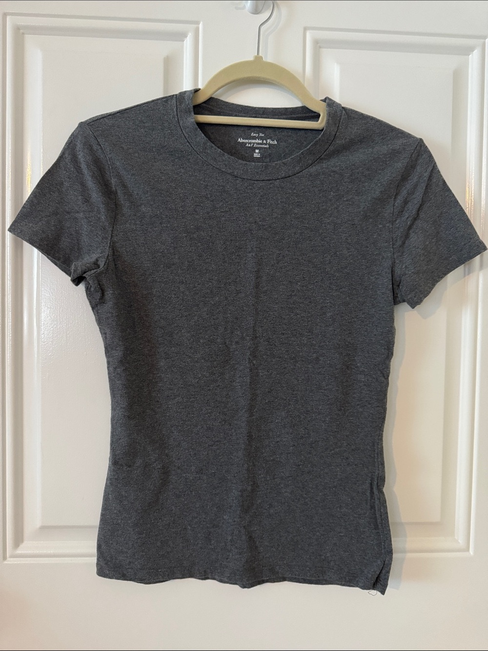 Abercrombie & Fitch Women's Dark Heather Gray Crew Tee Size M